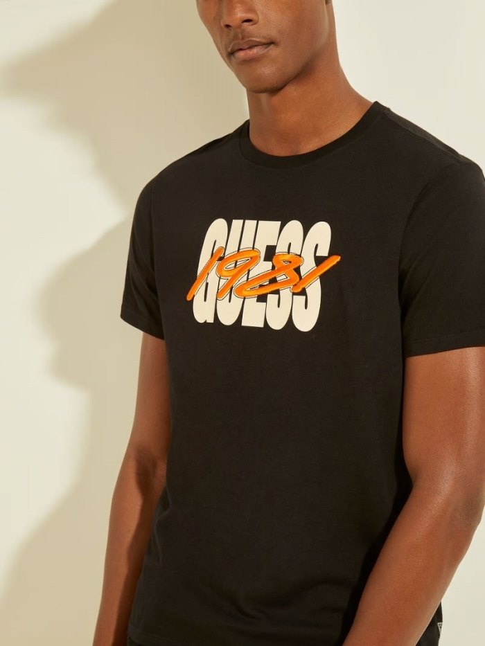 Camiseta Guess Logo Front Hombre Negros | SE-818811